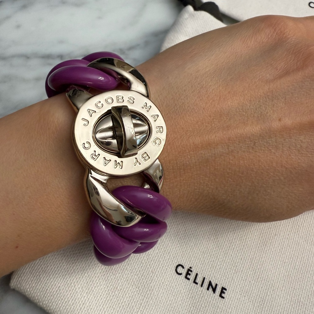 Authentic Marc by Marc Jacobs Bracelet purple chain lucite gold turnlock